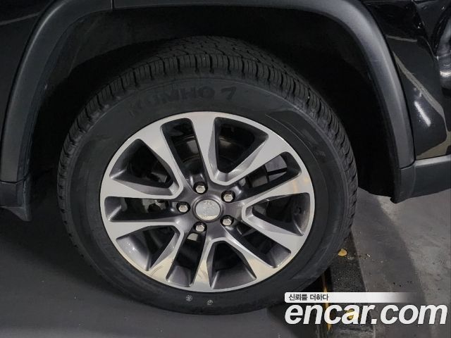 Jeep Cherokee 3.6 Limited WK2 — пробег 128 314 км — фото 5 из 5