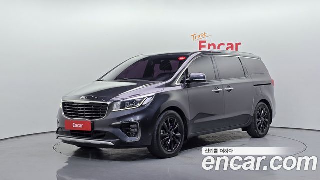 Kia Carnival Gasoline 9-Seater Noblesse Special — пробег 172 706 км — фото 1 из 5