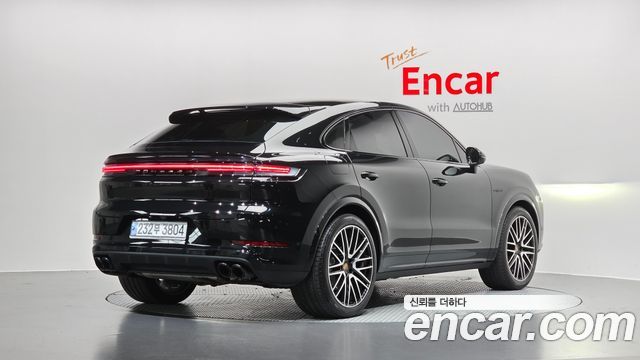 Porsche Cayenne 3.0 E-Hybrid Coupe — пробег 15 942 км — фото 2 из 5
