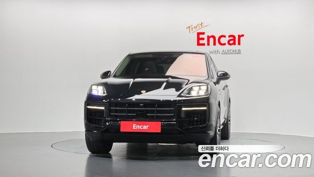 Porsche Cayenne 3.0 E-Hybrid Coupe — пробег 15 942 км — фото 3 из 5
