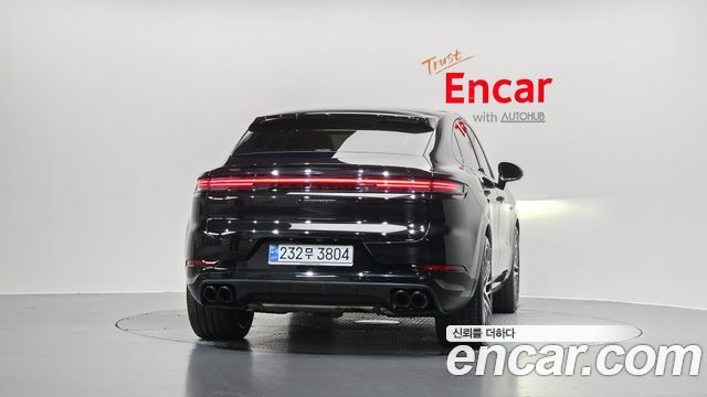 Porsche Cayenne 3.0 E-Hybrid Coupe — пробег 15 942 км — фото 4 из 5