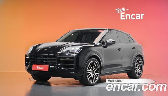 Porsche Cayenne 3.0 E-Hybrid Coupe — пробег 15 942 км — фото 1 из 5
