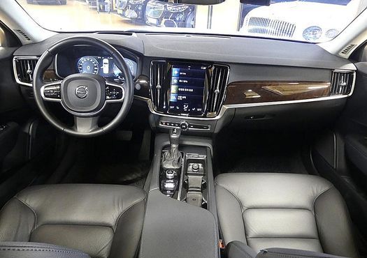 Volvo S90 T5 Momentum — пробег 51 700 км — фото 4 из 5