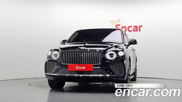 Bentley Bentayga 4.0 V8 Azure — пробег 35 383 км — фото 3 из 5