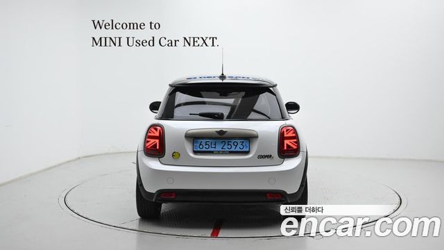 Mini Cooper Resolute Edition 3rd — пробег 36 740 км — фото 4 из 5