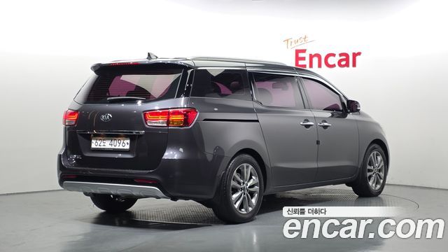 Kia Carnival из Кореи Encar