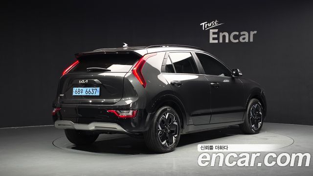 Kia Niro Earth — пробег 60 330 км — фото 2 из 5
