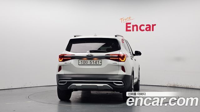 Kia Seltos из Кореи Encar