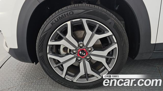 Kia Seltos из Кореи Encar