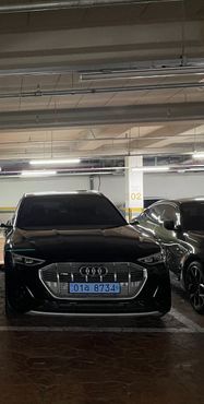 Audi e-tron 55 Quattro Sportback — пробег 38 000 км — фото 4 из 4