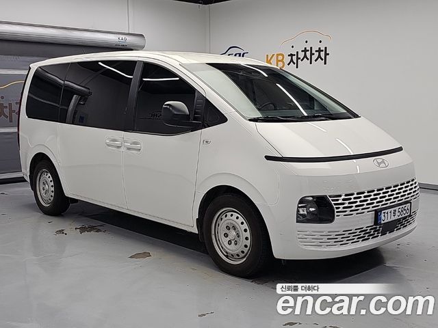 Hyundai Staria Tourer 11-Seater Smart — пробег 13 953 км — фото 2 из 5
