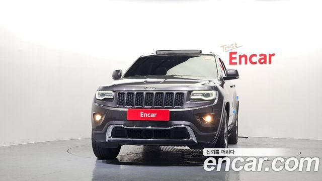Jeep Cherokee 3.0 Diesel Overland WK2 — пробег 103 088 км — фото 3 из 5