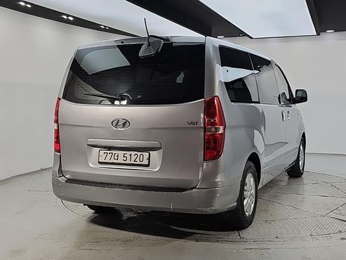 Hyundai Starex 12-Seater Wagon Smart — пробег 144 344 км — фото 4 из 5