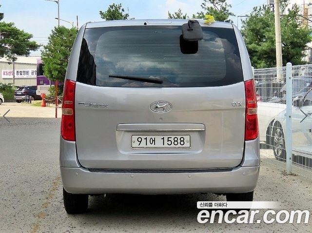 Hyundai Starex 5-Seater VAN CVX Deluxe — пробег 121 642 км — фото 4 из 5