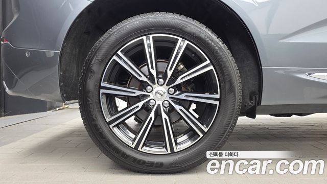 Volvo XC60 из Кореи Encar