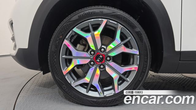 Kia Seltos из Кореи Encar