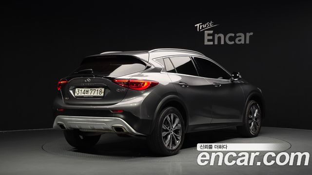 Infiniti QX30 из Кореи Encar