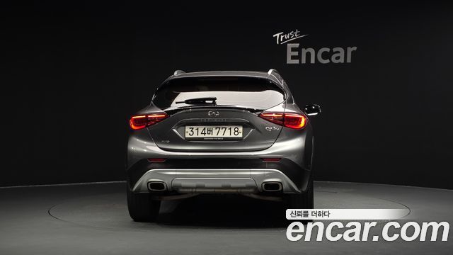 Infiniti QX30 из Кореи Encar