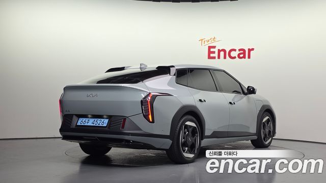 Kia EV4 из Кореи Encar