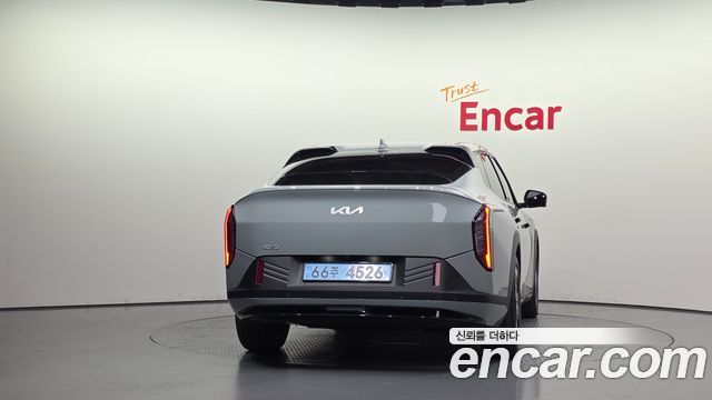 Kia EV4 из Кореи Encar
