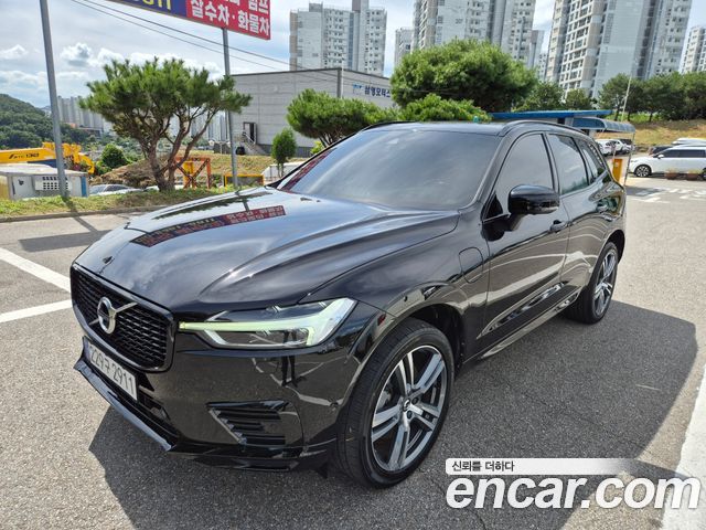 Volvo XC60 T8 R-Design — пробег 128 000 км — фото 3 из 5