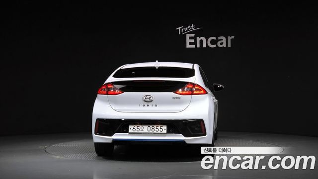Hyundai Ioniq из Кореи Encar