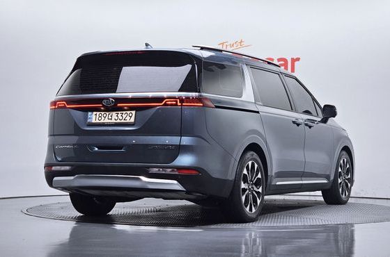Kia Carnival Diesel 7-Seater Signature — пробег 213 103 км — фото 2 из 5