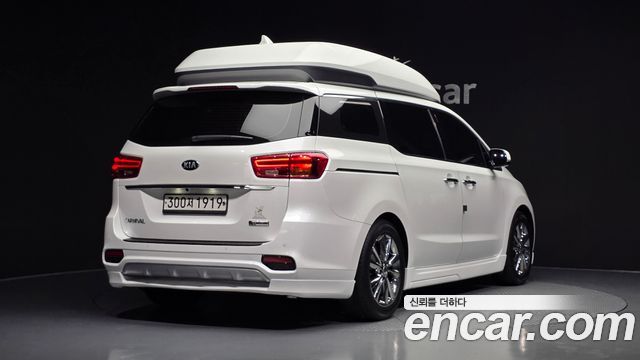 Kia Carnival из Кореи Encar