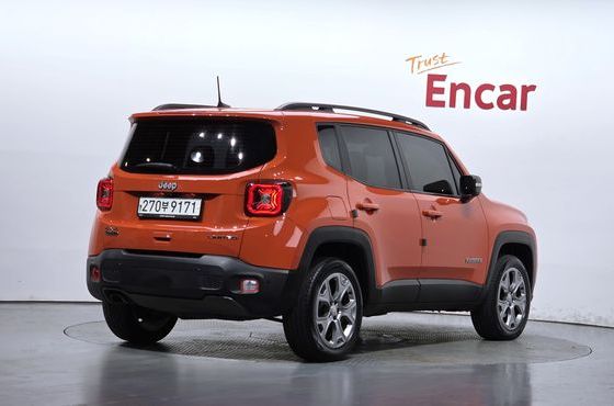 Jeep Renegade 2.0 Diesel Limited High AWD — пробег 83 634 км — фото 2 из 5