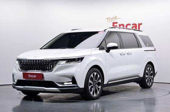 Kia Carnival Gasoline 9-Seater Prestige — пробег 48 079 км — фото 1 из 5