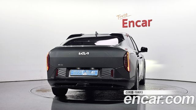 Kia EV4 из Кореи Encar