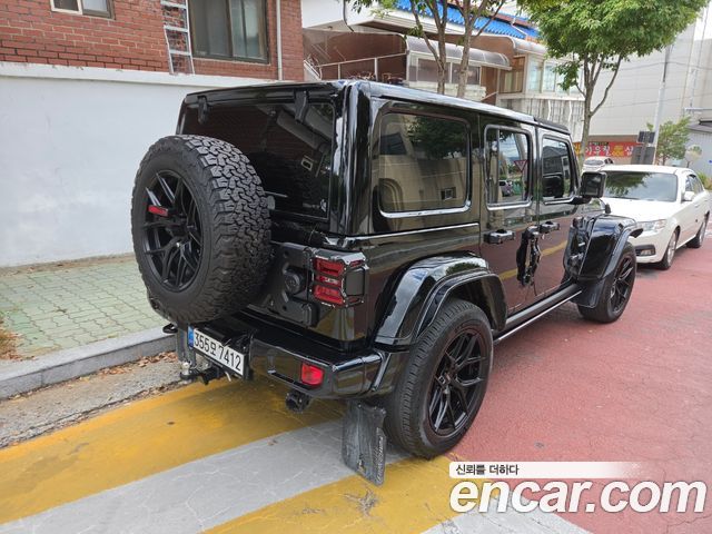 Jeep Wrangler 2.0 Sahara Power Top 4Door 4xe — пробег 12 900 км — фото 3 из 5