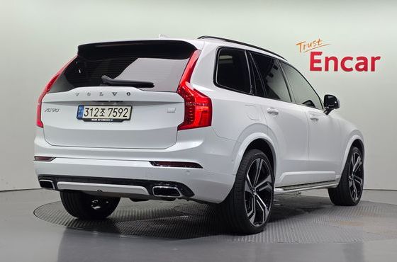 Volvo XC90 T8 R-Design Hybrid — пробег 77 262 км — фото 2 из 5