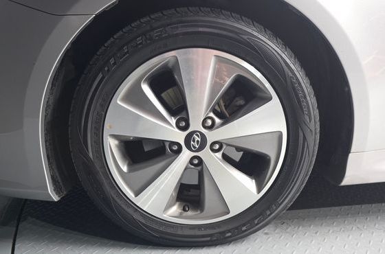Hyundai Sonata 2.0 Royal — пробег 210 960 км — фото 5 из 5