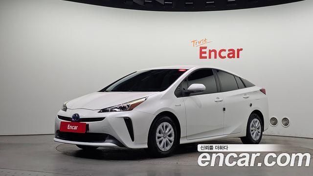 Toyota Prius из Кореи Encar