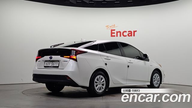 Toyota Prius из Кореи Encar