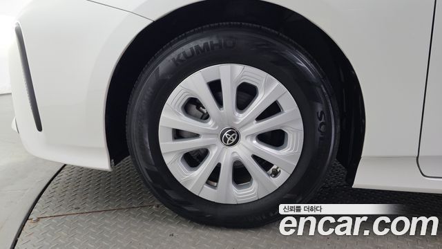 Toyota Prius из Кореи Encar