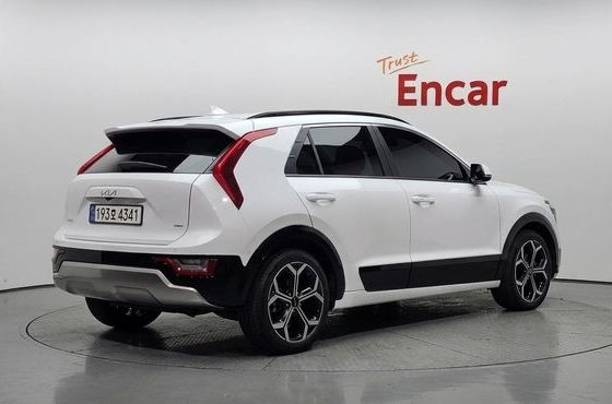 Kia Niro Signature — пробег 117 022 км — фото 2 из 5