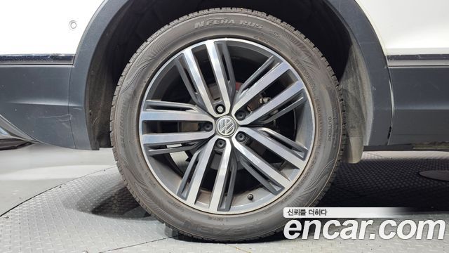 Volkswagen Tiguan 2.0 TDI Prestige — пробег 147 275 км — фото 5 из 5
