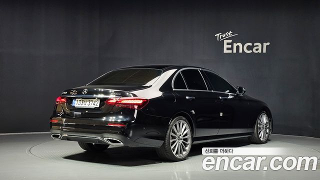 Mercedes-Benz E-Class E350 4MATIC AMG Line — пробег 38 325 км — фото 2 из 5