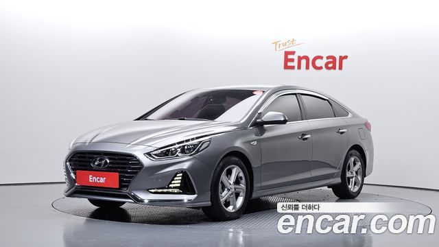Hyundai Sonata 2.0 Style — пробег 64 393 км — фото 1 из 5