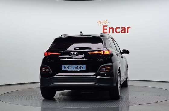 Hyundai Kona Premium — пробег 49 402 км — фото 4 из 5