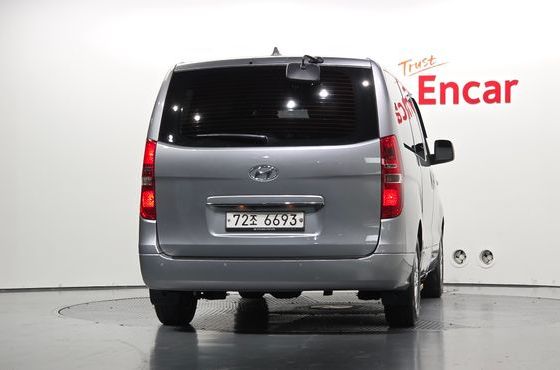 Hyundai Starex Wagon 12-Seater Smart — пробег 109 501 км — фото 4 из 5
