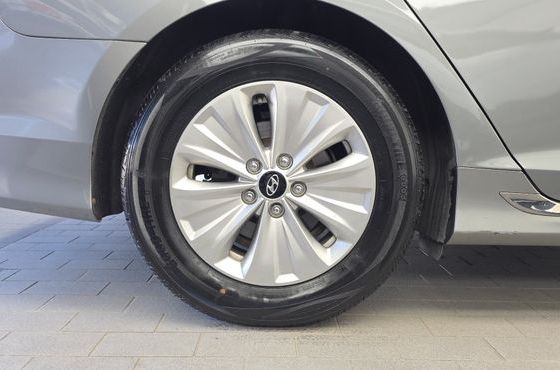Hyundai Sonata Modern — пробег 179 004 км — фото 5 из 5