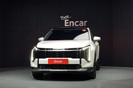 Kia Sportage HEV 1.6 2WD Signature — пробег 8 097 км — фото 3 из 5