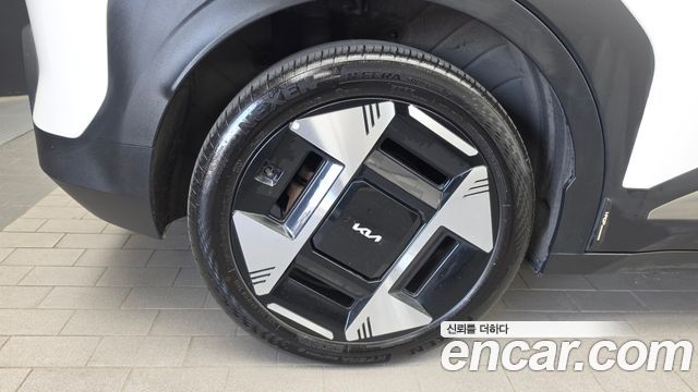 Kia EV3 из Кореи Encar