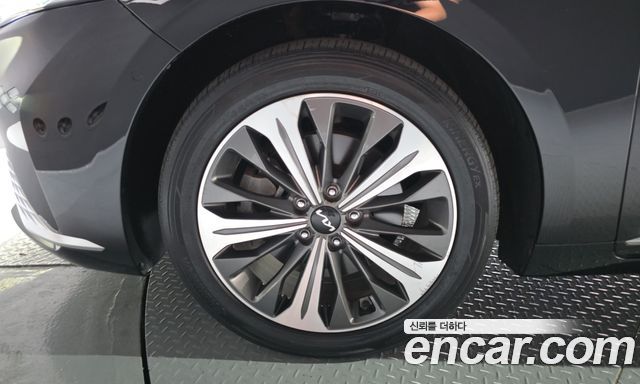 Kia K8 из Кореи Encar