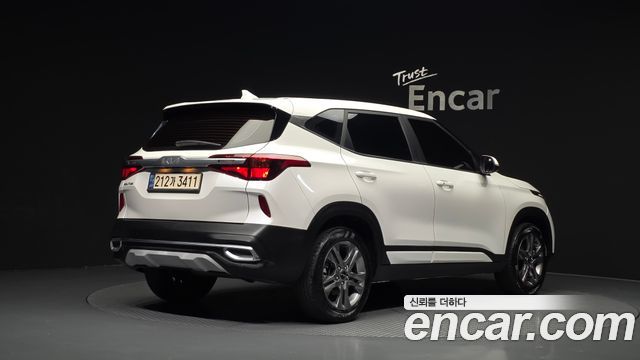 Kia Seltos из Кореи Encar
