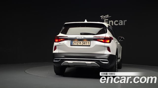 Kia Seltos из Кореи Encar