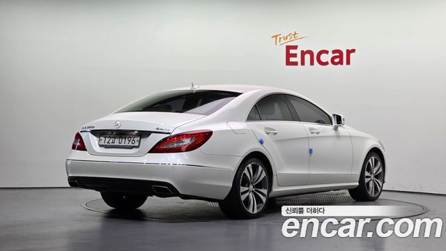 Mercedes-Benz CLS-Class CLS350 d 4MATIC — пробег 109 930 км — фото 2 из 5